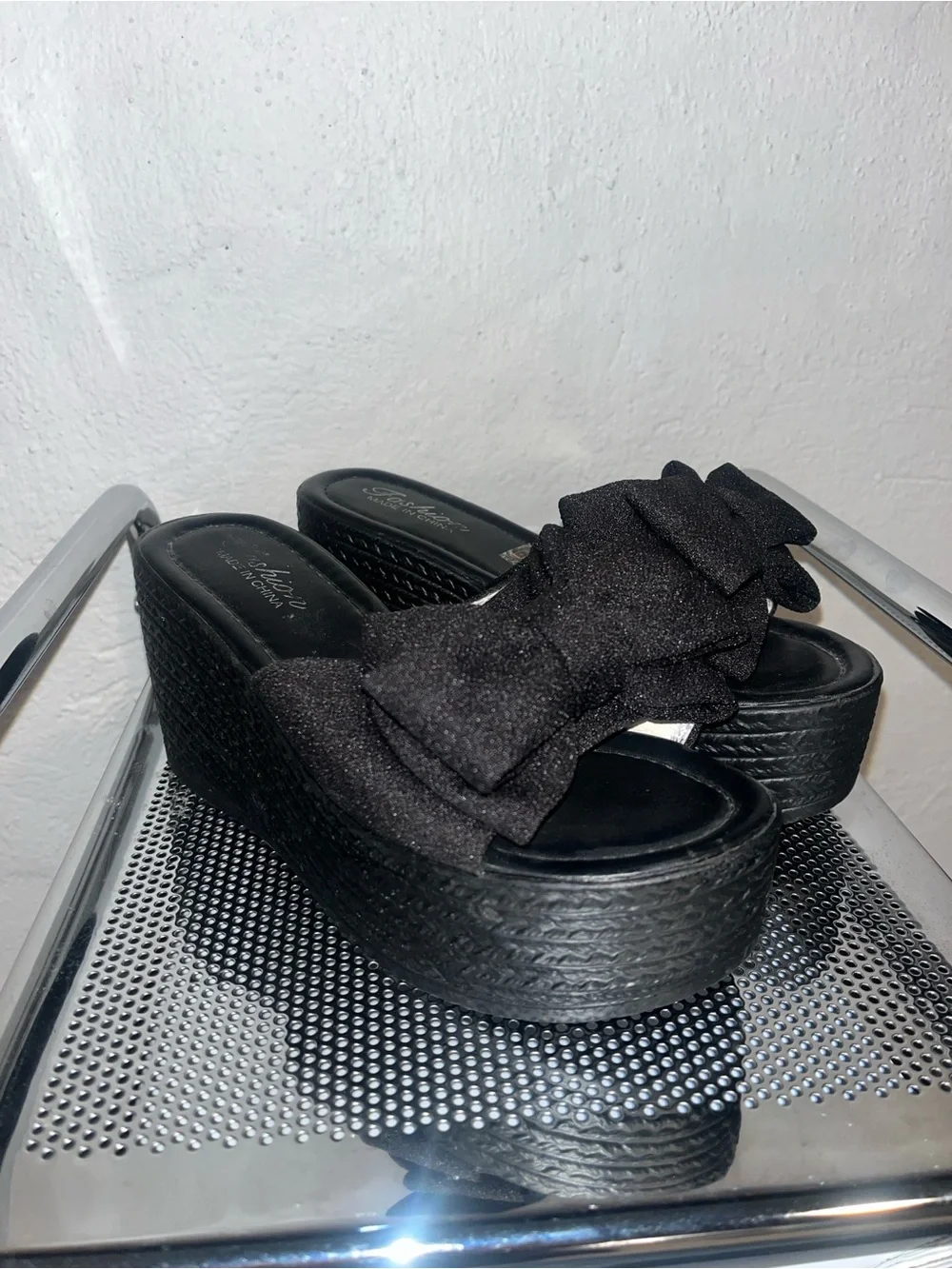 Fashion Black Wedges with Bows